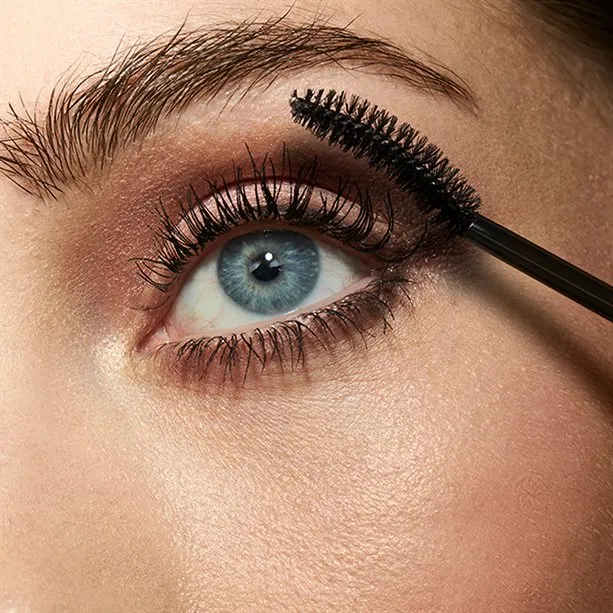 Unlimited Drama Instant Lift Mascara